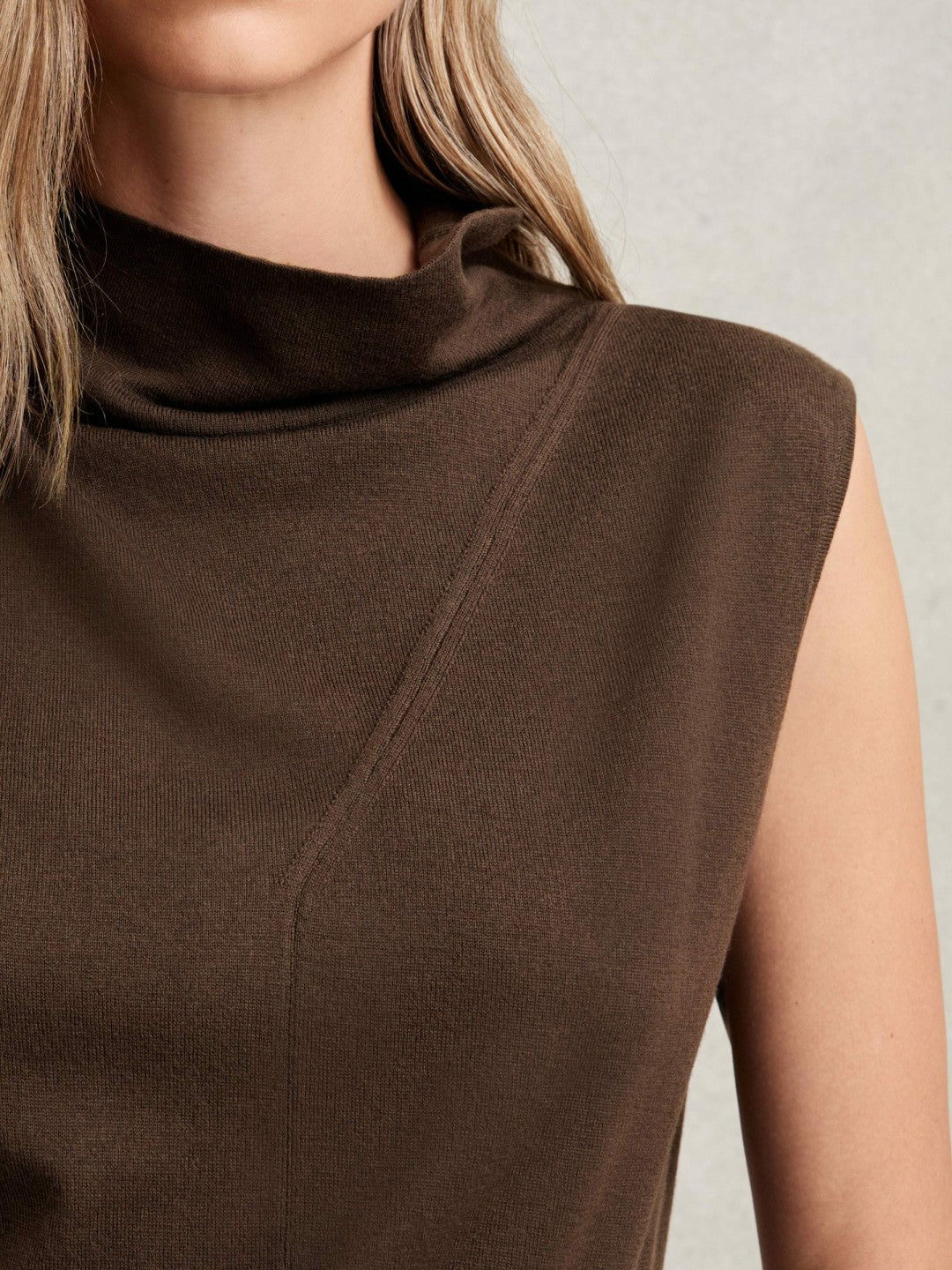 Women Wool Slouched Sleeveless Top in Chocolate