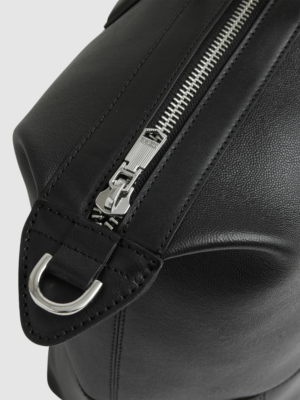 Men Micro-Grain Leather Holdall in Black