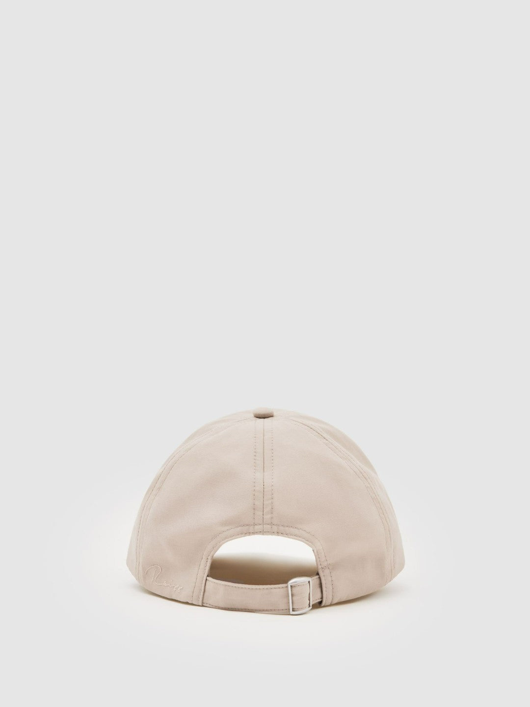 Men Embroidered-Logo Tech Baseball Cap in Stone
