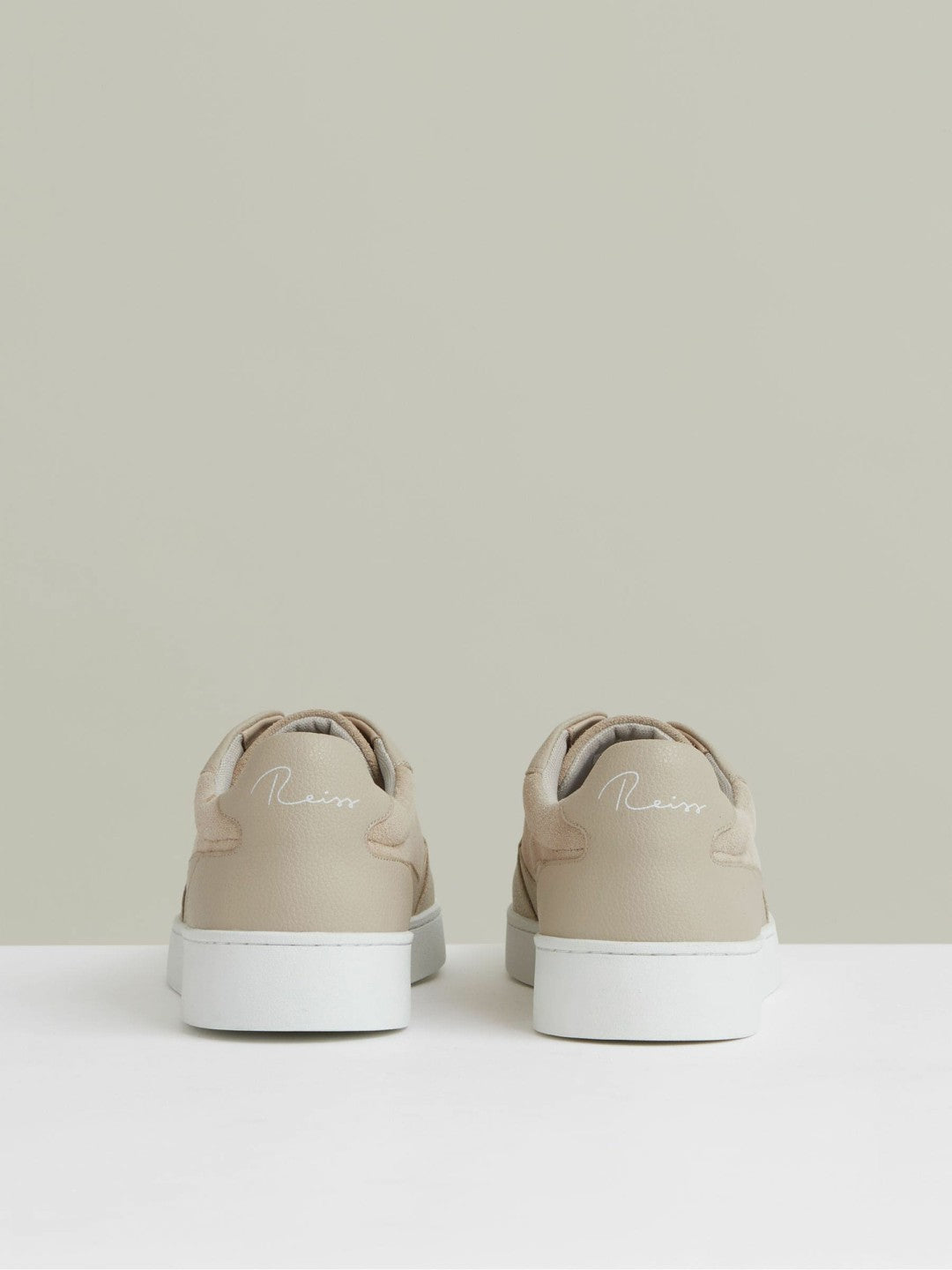 Men Leather Elasticated-Lace Trainers in Ecru