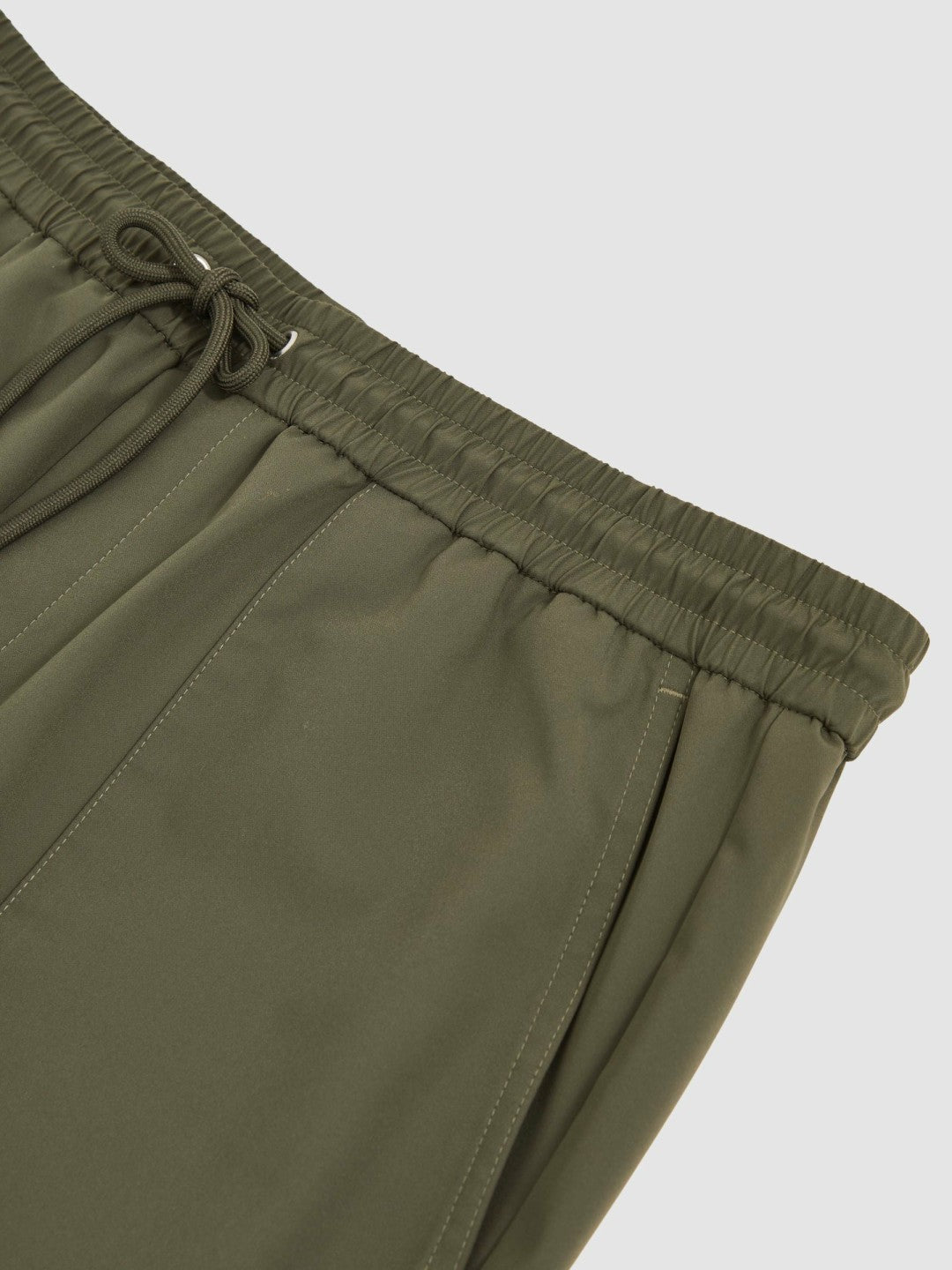 Men Drawstring Technical Cuffed Trousers in Green