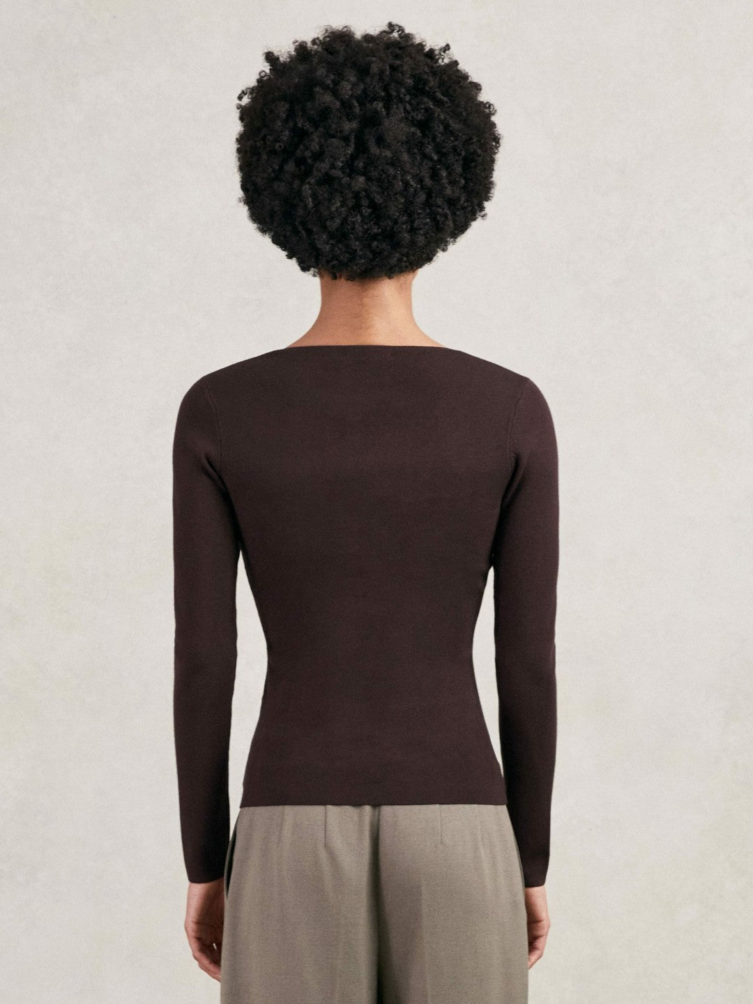 Women Chain-Detail Keyhole Knit Top in Plum