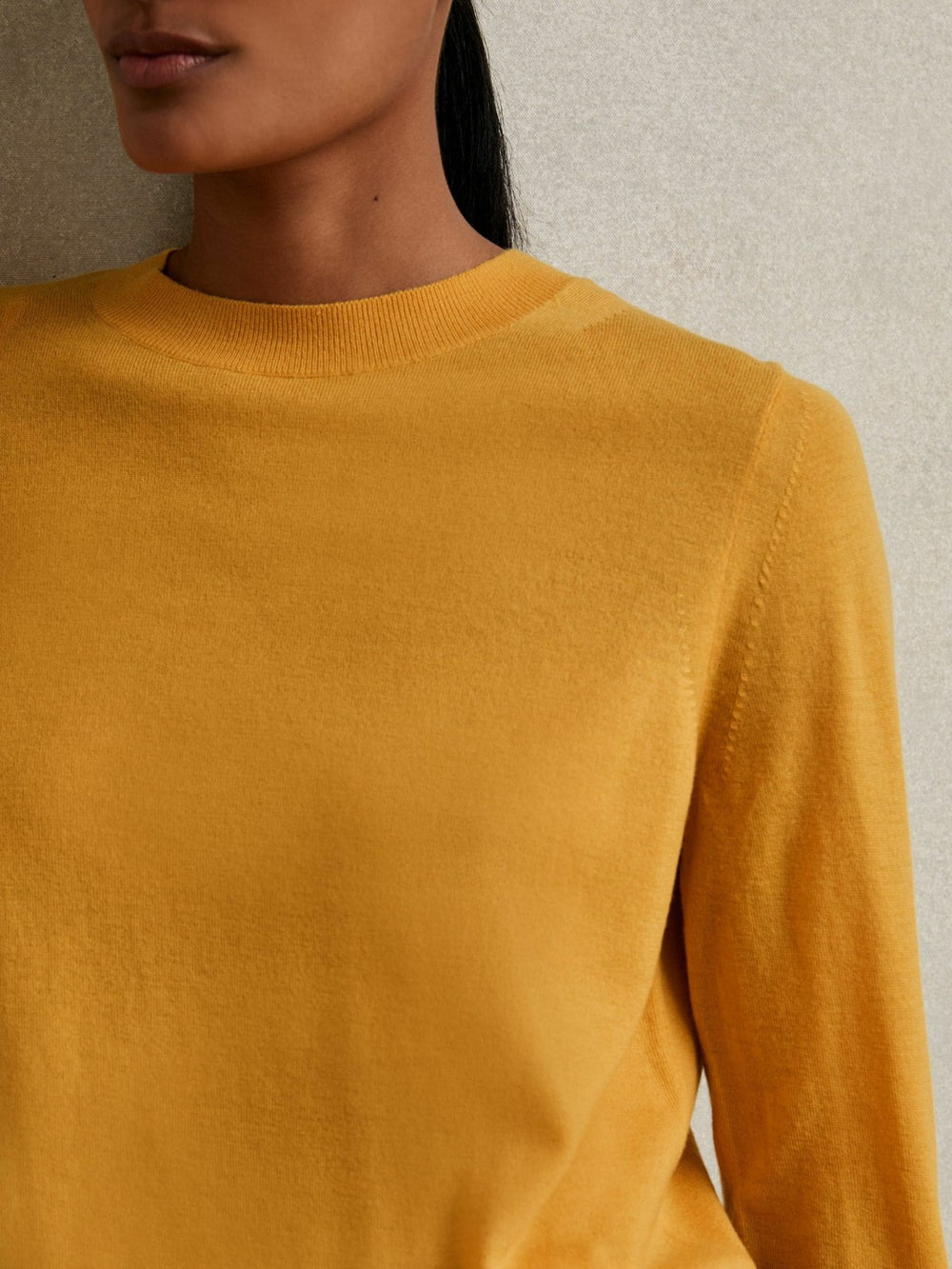 Women Merino Wool Crew-Neck Jumper in Yellow
