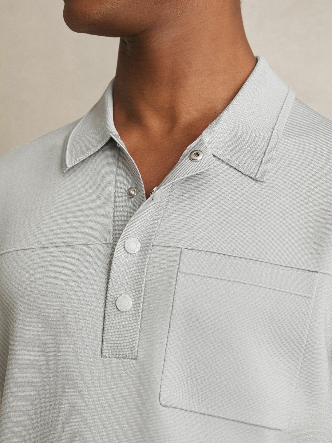 Men Press-Stud Seam-Detail Polo Shirt in Ice Grey