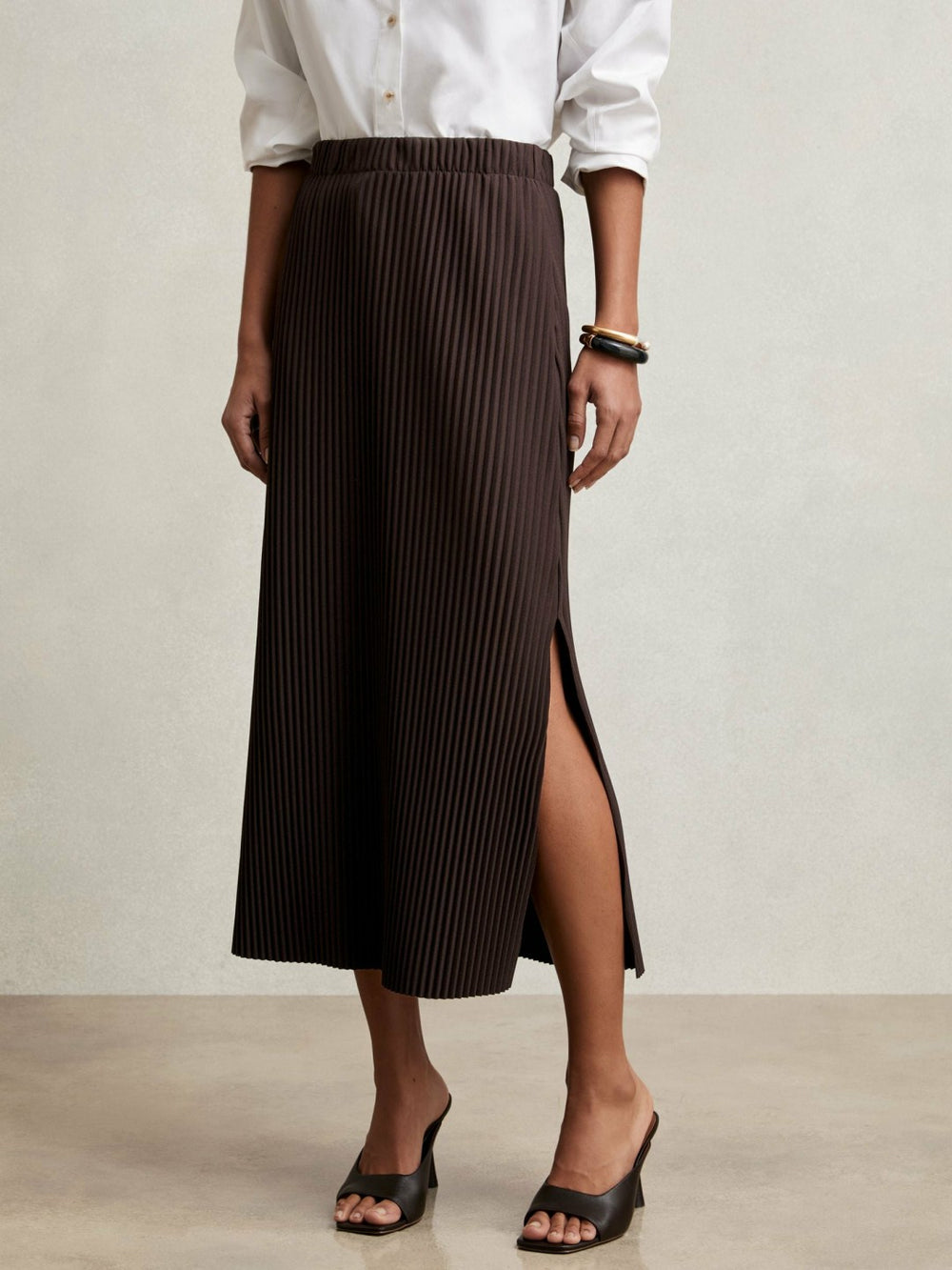 Women Pleated Jersey Midi Skirt in Burgundy
