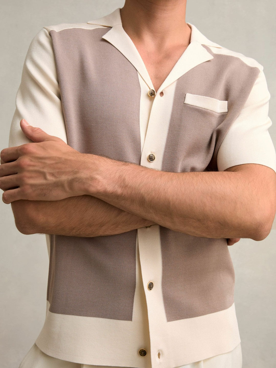 Men Colour-Block Cuban-Collar Knit Shirt in Taupe Brown/Light Stone
