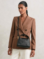 Women Grained-Leather Shoulder Bag in Black