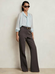 Women Petite Twill Patch-Pocket Flared Trousers in Mauve Neutral