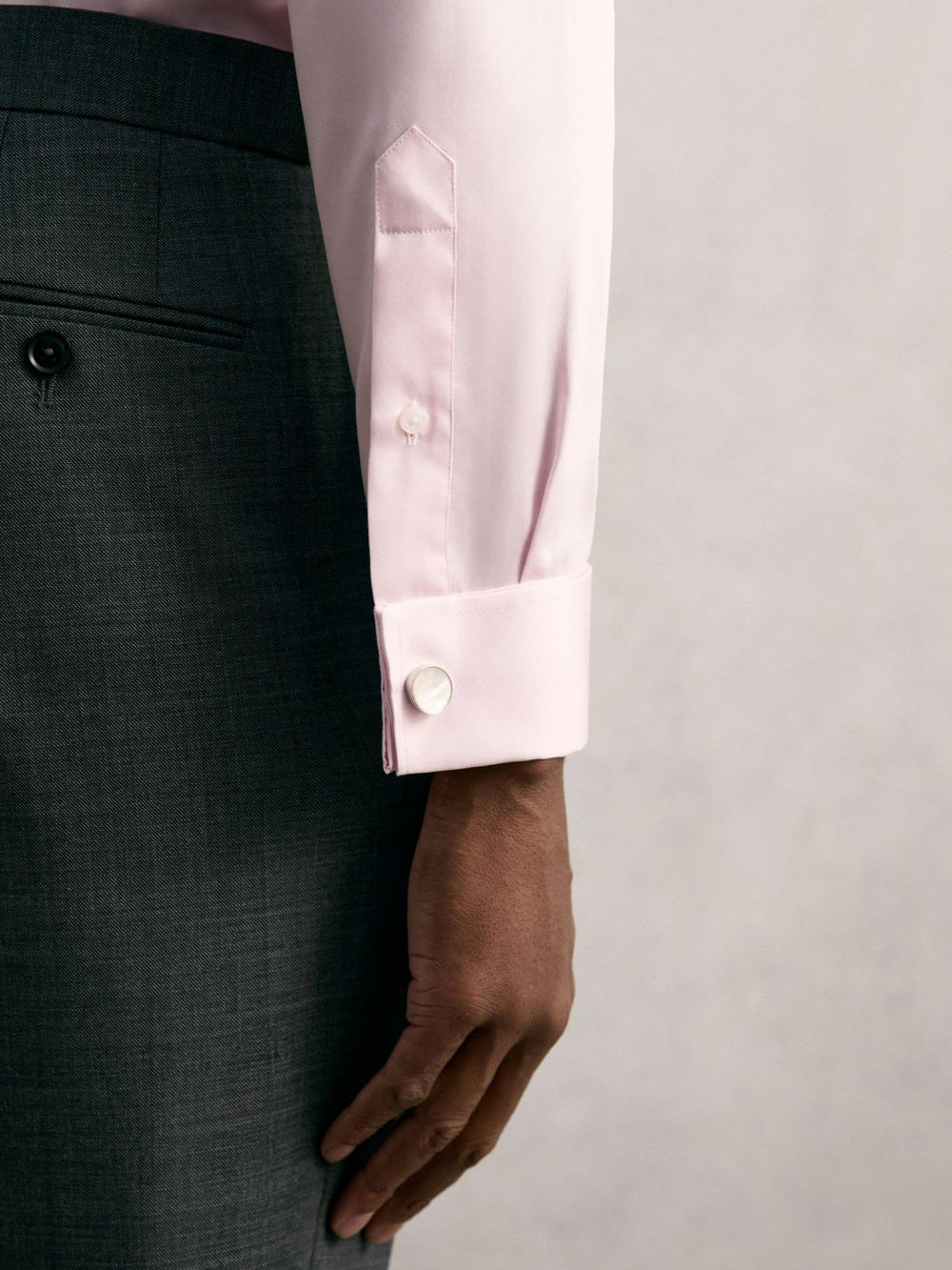 Men Slim Fit Slim-Fit Cotton-Sateen Shirt in Pink