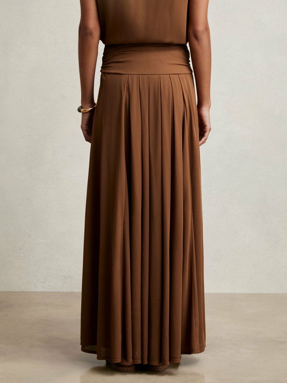 Women Jersey Ruched-Waist Maxi Skirt in Tan Brown