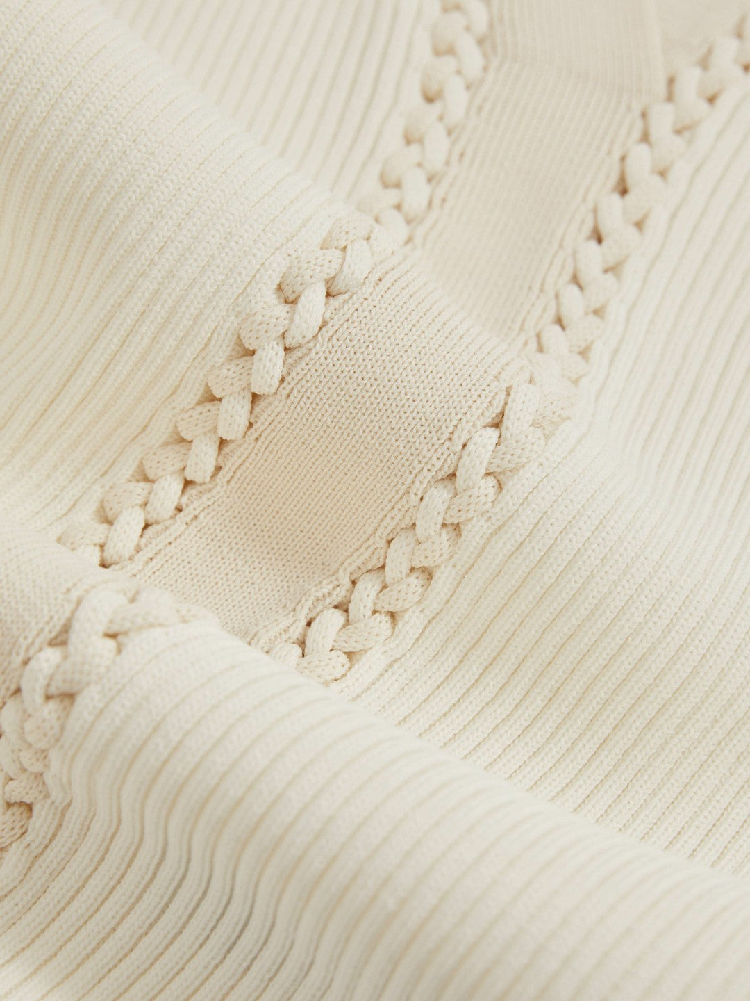 Women Craft-Stitch Rib-Knit Vest in Ivory/Ecru