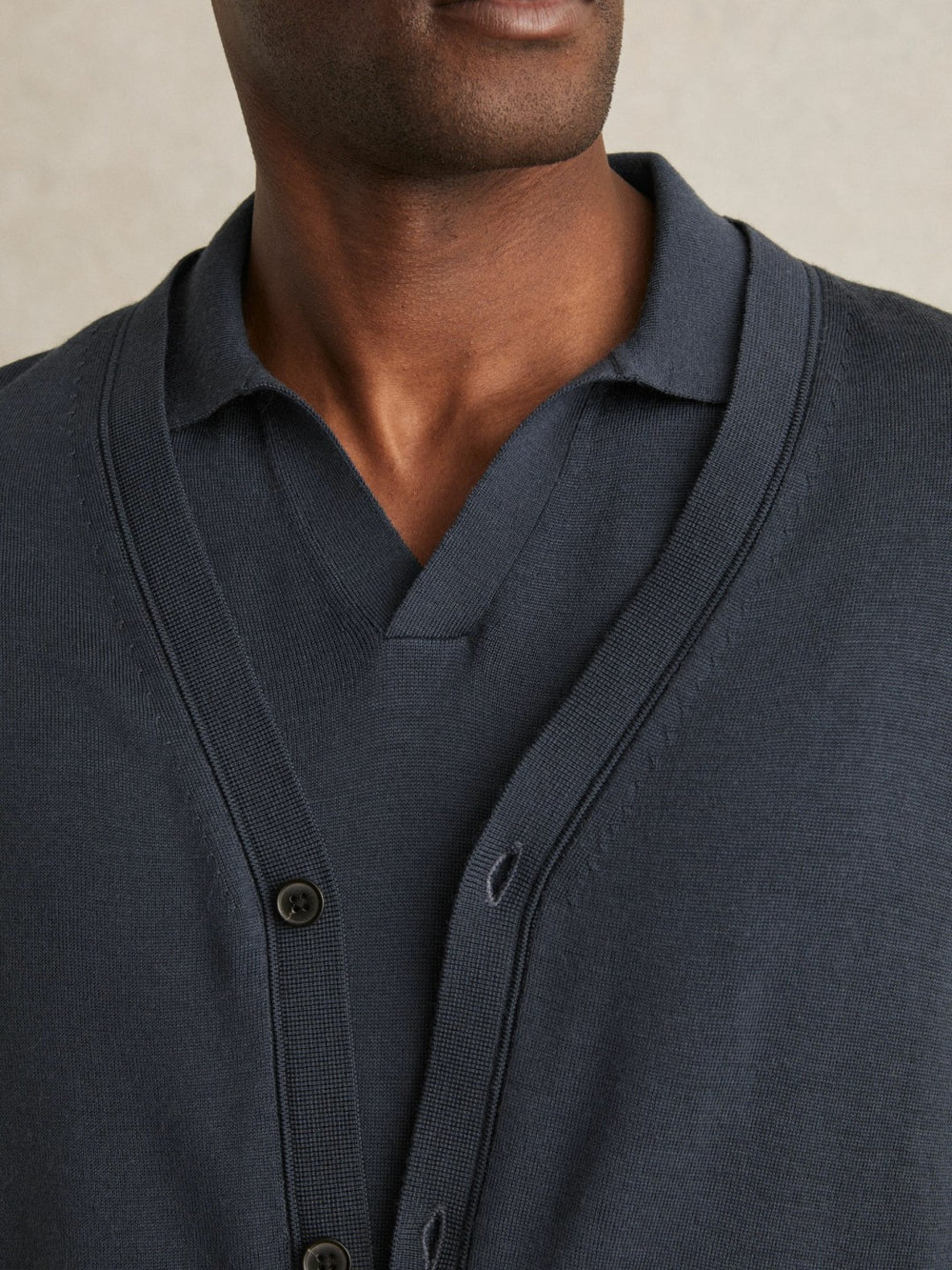 Men Merino Wool Button-Through Cardigan in Midnight Navy