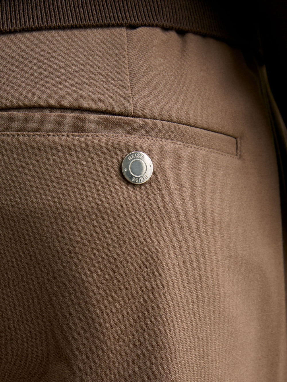 Men Slim-Fit Internal-Drawstring Trousers in Camel