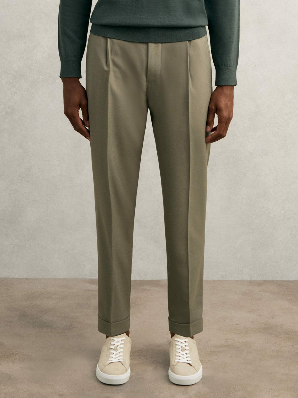 Men Relaxed-Fit Pleated Tapered Trousers in Sage