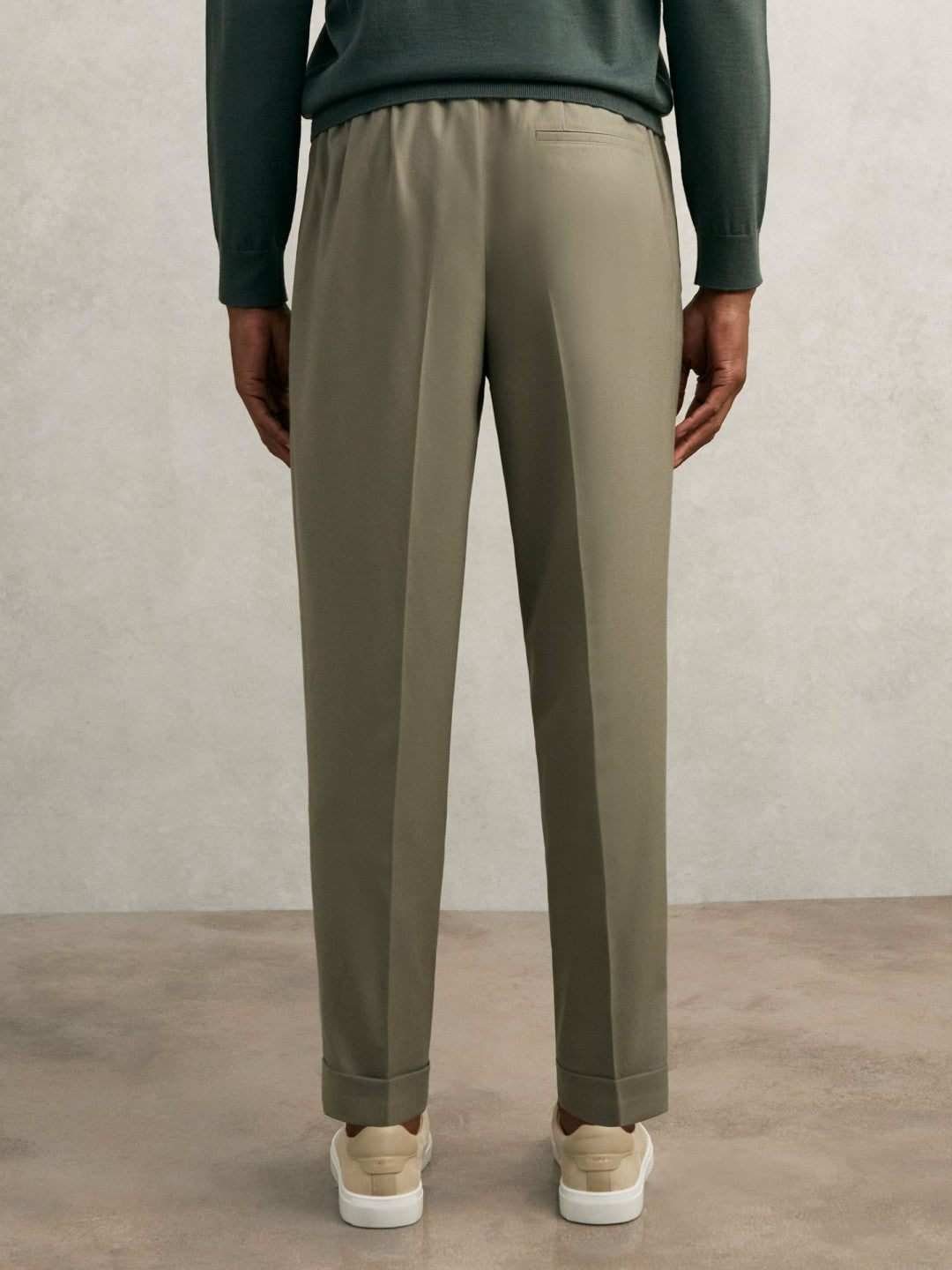 Men Relaxed-Fit Pleated Tapered Trousers in Sage