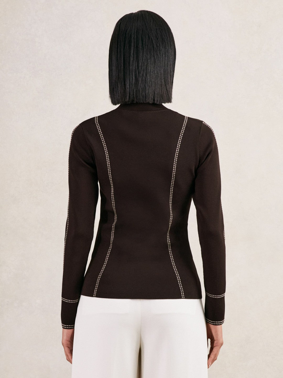 Women Contrast-Stitch Knit Top in Burgundy