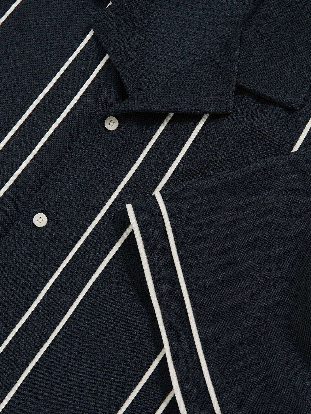 Men Piped-Stripe Cuban-Collar Shirt in Navy/White