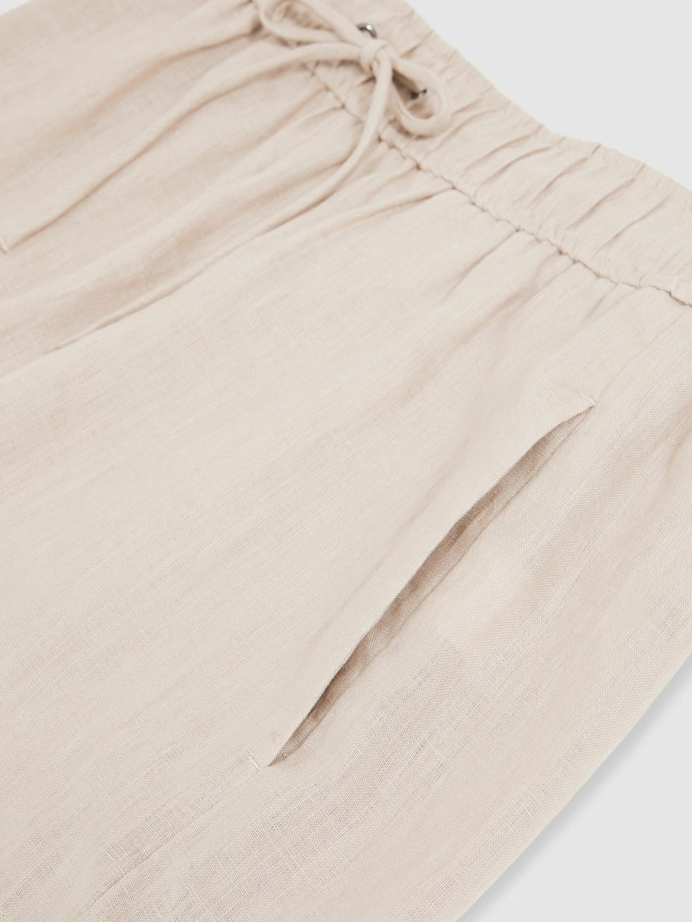 Women Linen-Blend Drawstring Shorts in Neutral