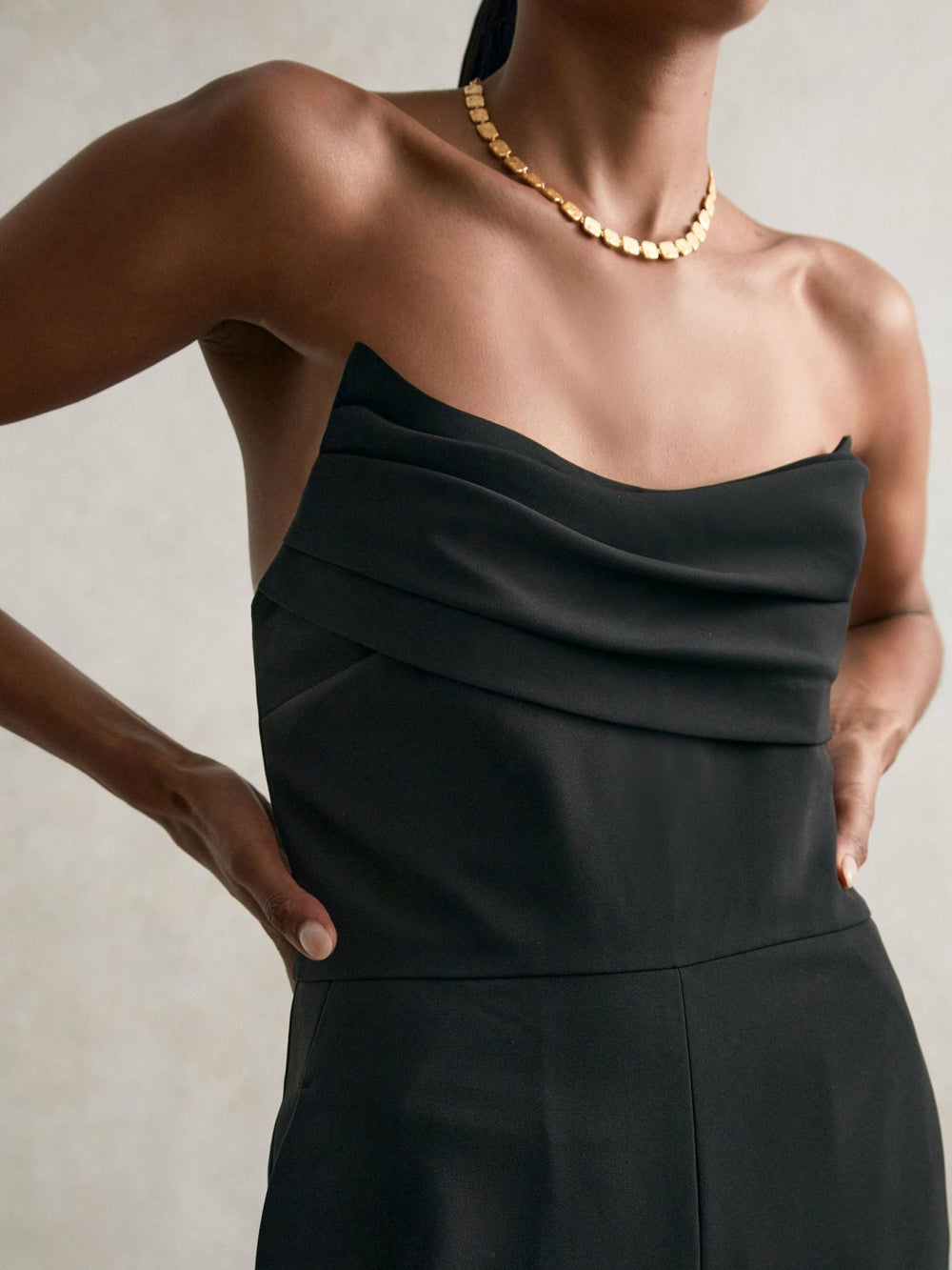 Women Structured Strapless Wide-Leg Jumpsuit in Black