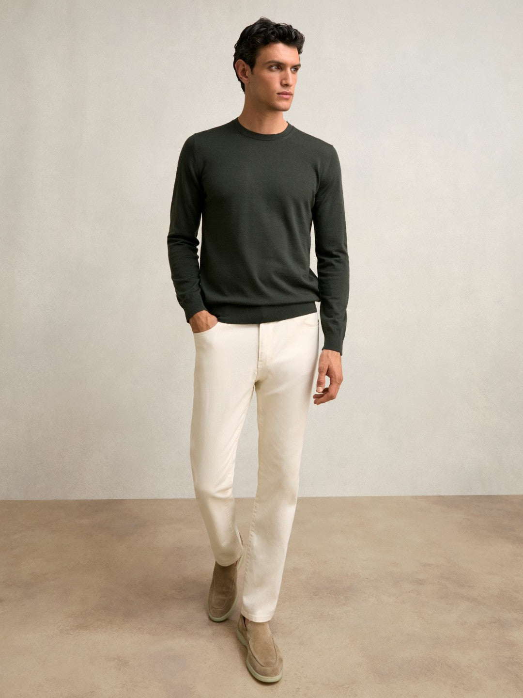 Men Merino Wool Crew Neck Jumper in Dark Military Green