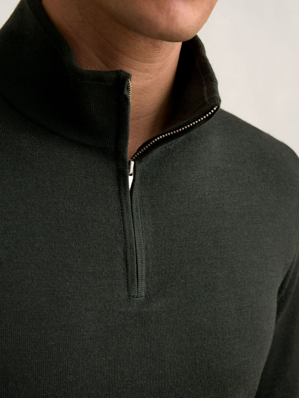 Men Merino Wool Half-Zip Jumper in Dark Military Green