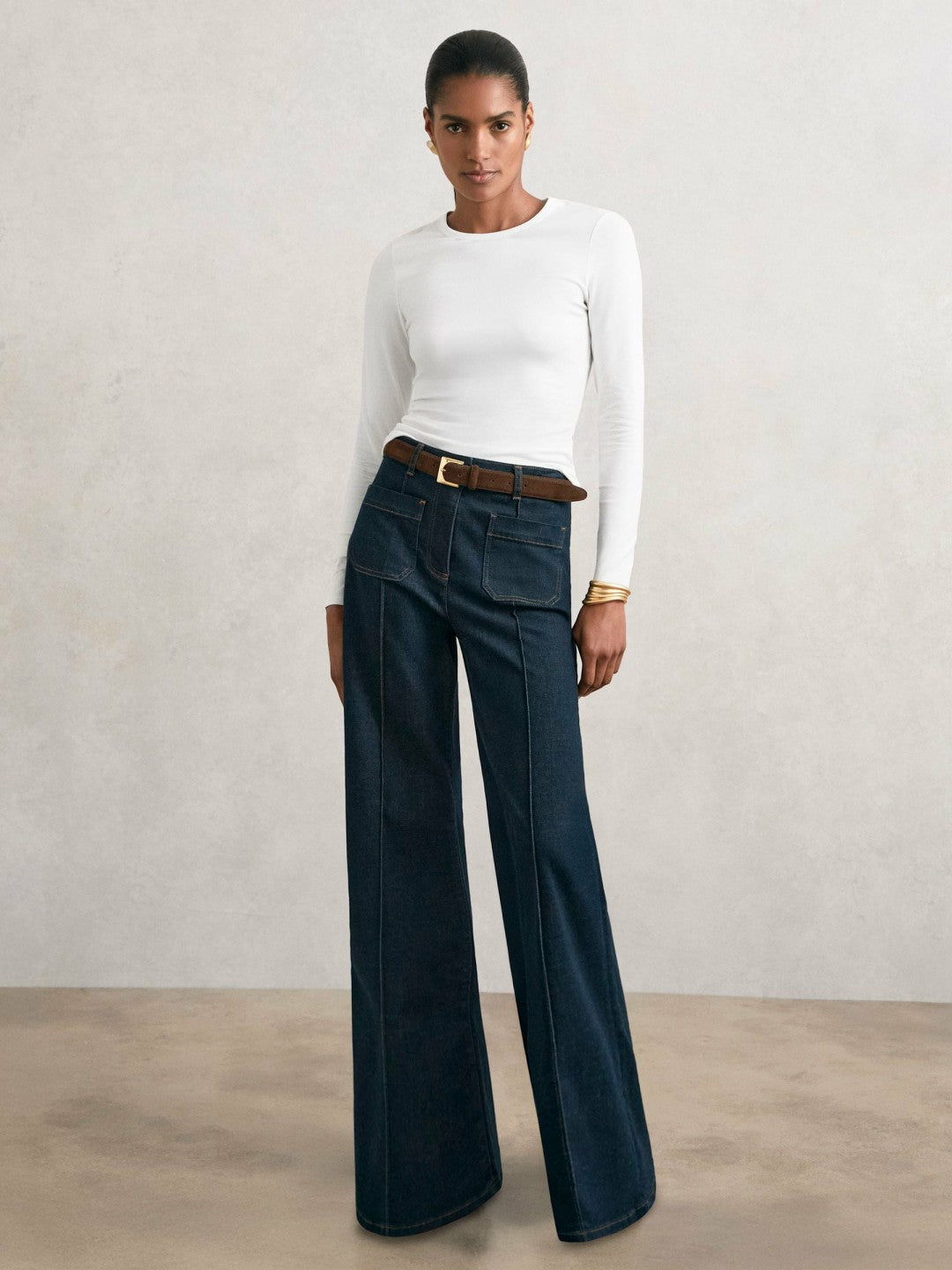 Women Cotton Crew-Neck Long-Sleeve T-Shirt With Stretch in White