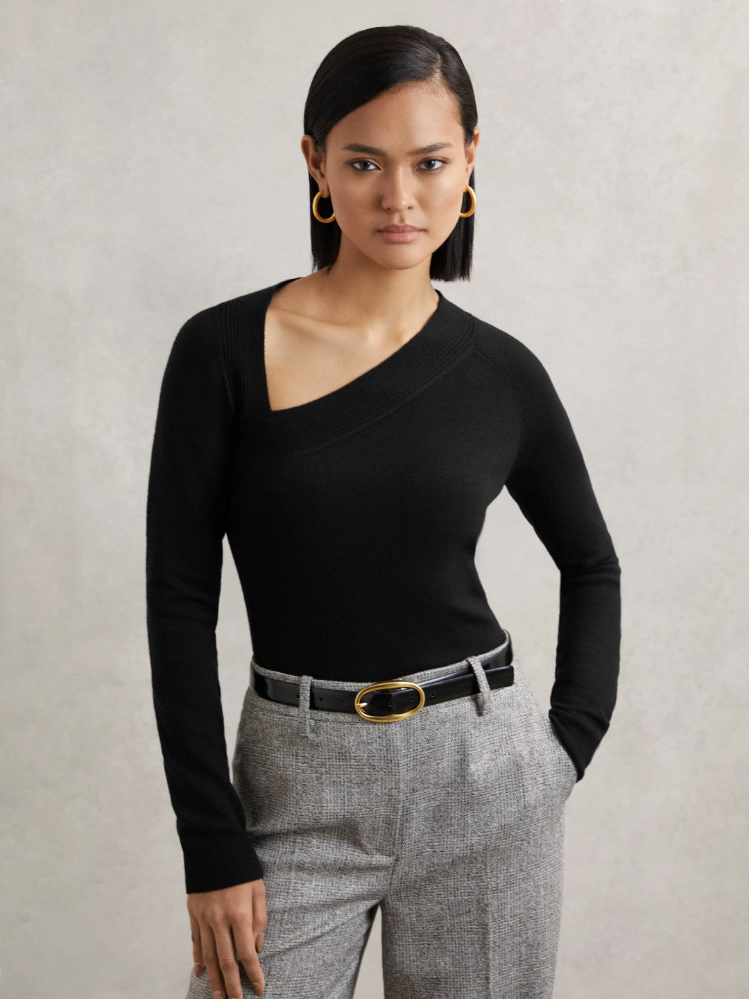 Women Wool-Blend Asymmetric Knit Top in Black