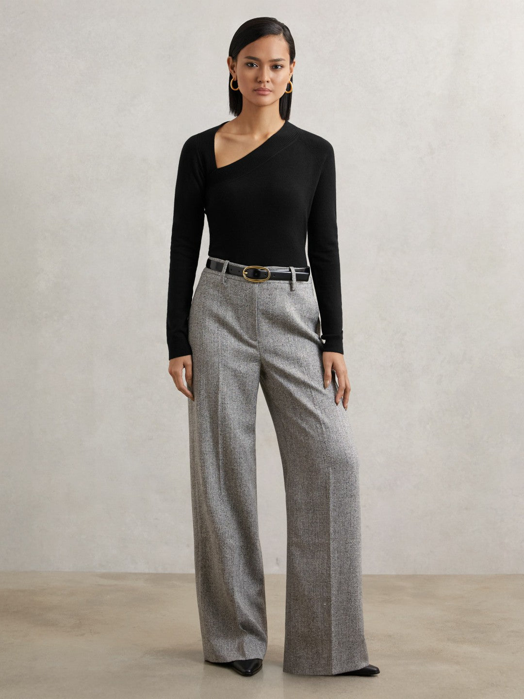 Women Wool-Blend Asymmetric Knit Top in Black