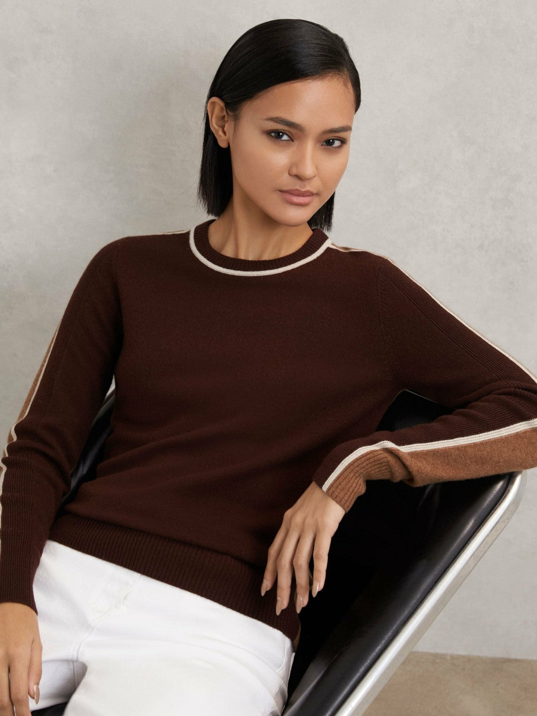Women Wool-Blend Colour-Block Jumper With Cashmere in Burgundy/Tan