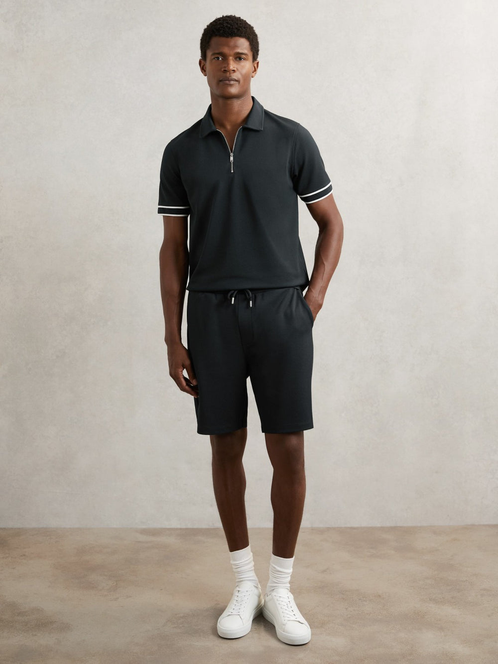Men Textured Drawstring Shorts in Navy