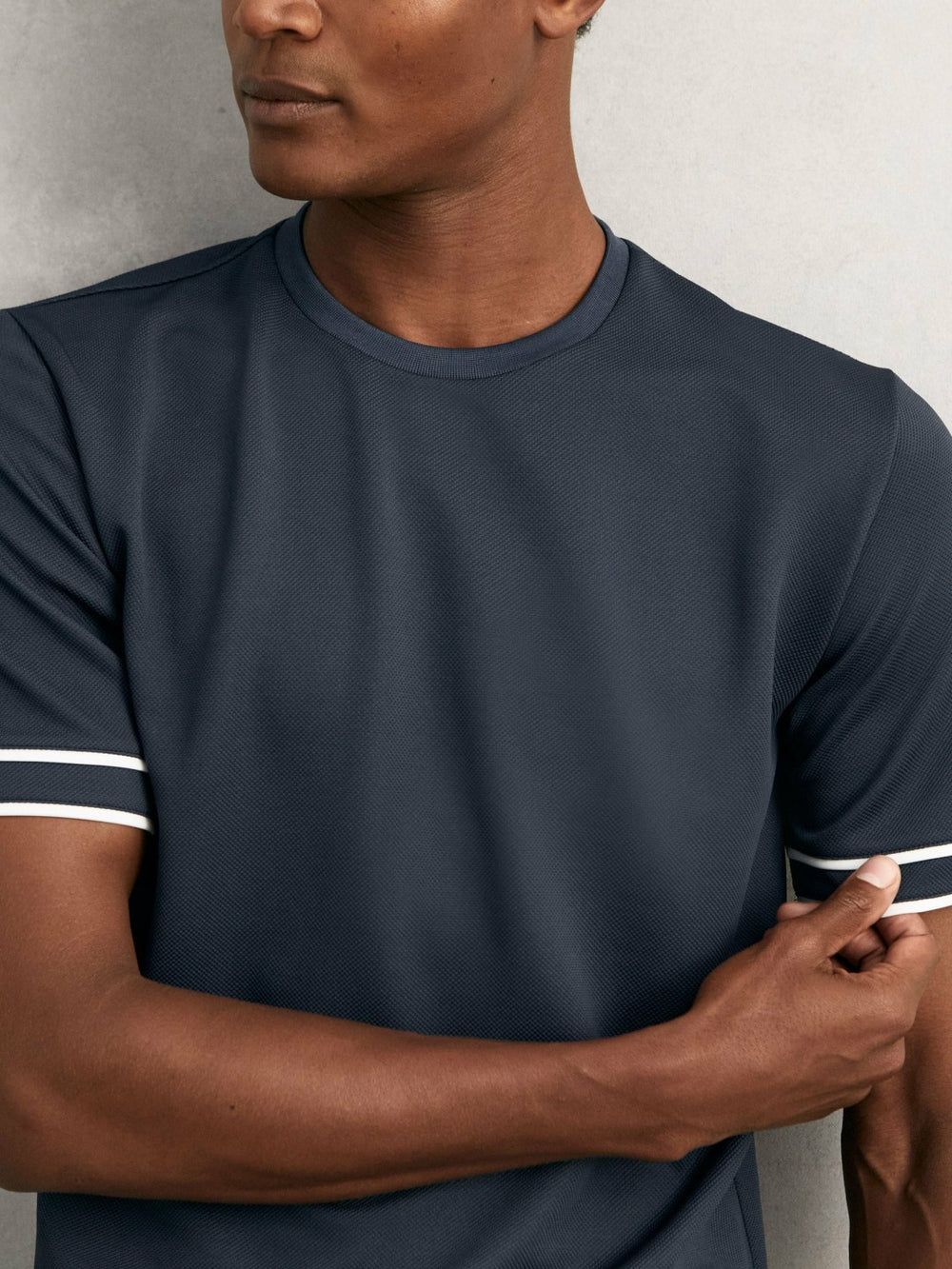 Men Textured Crew-Neck Tipped T-Shirt in Airforce Blue