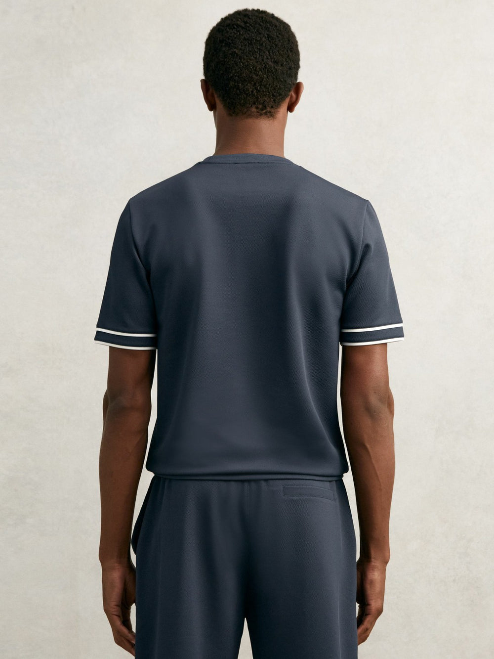 Men Textured Crew-Neck Tipped T-Shirt in Airforce Blue
