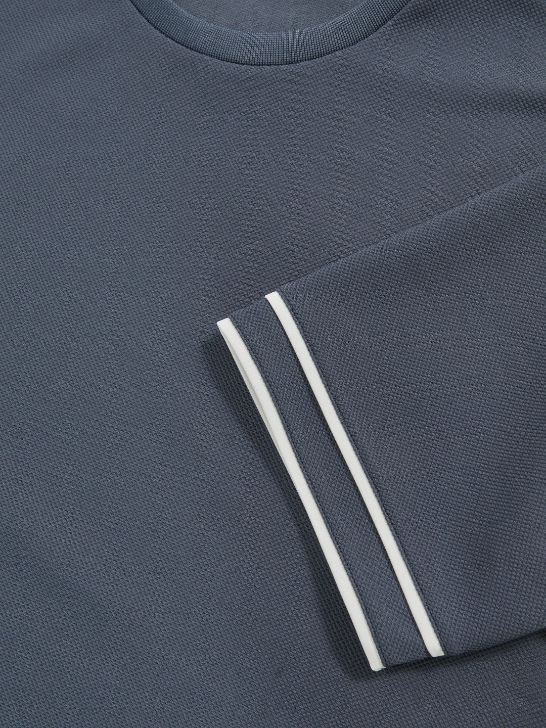 Men Textured Crew-Neck Tipped T-Shirt in Airforce Blue