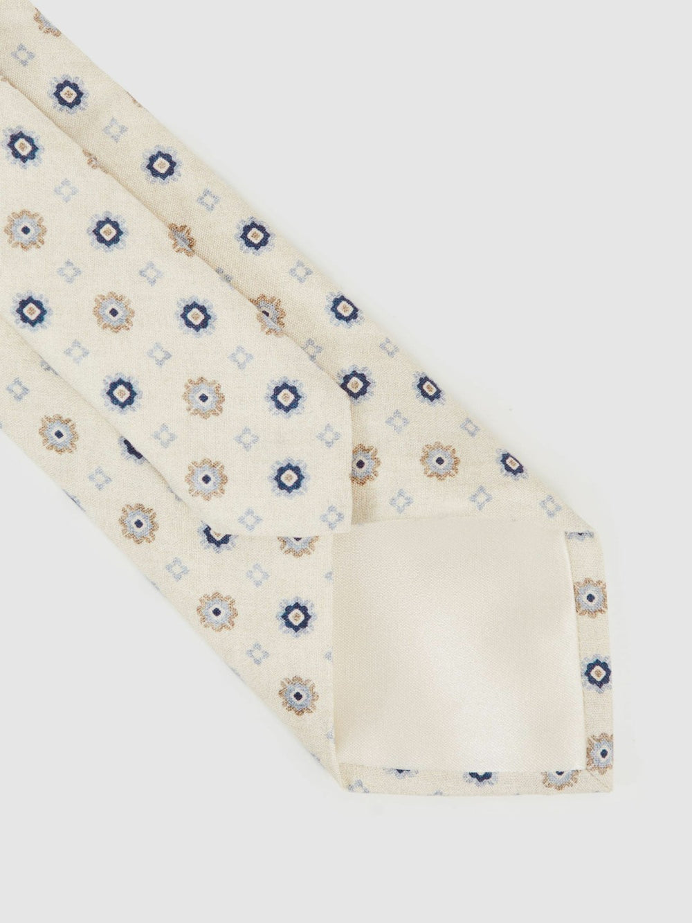 Men Silk Floral-Medallion Tie in Ivory