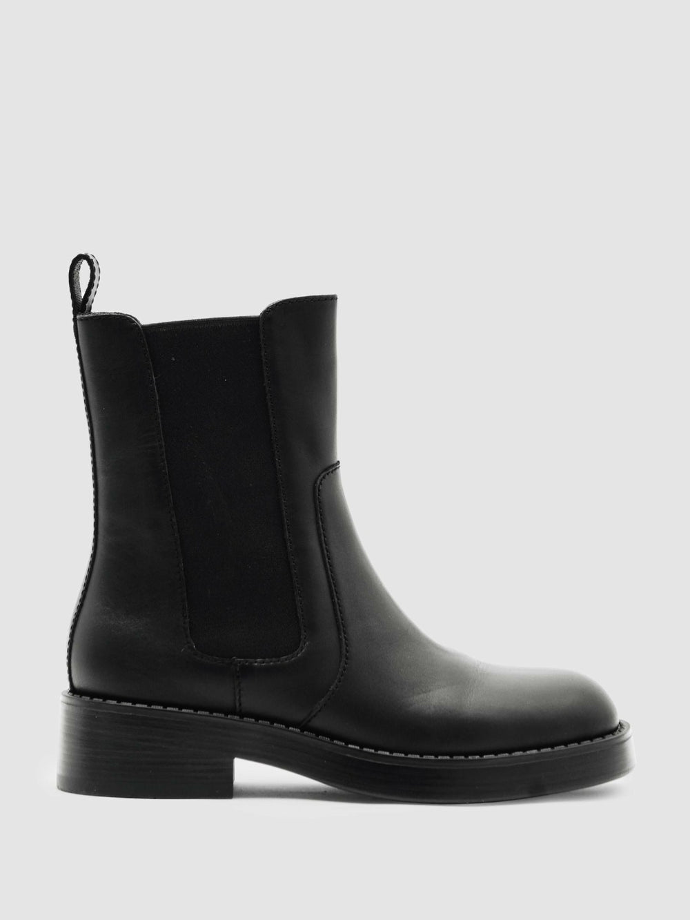 Women Leather Chelsea Boots in Black