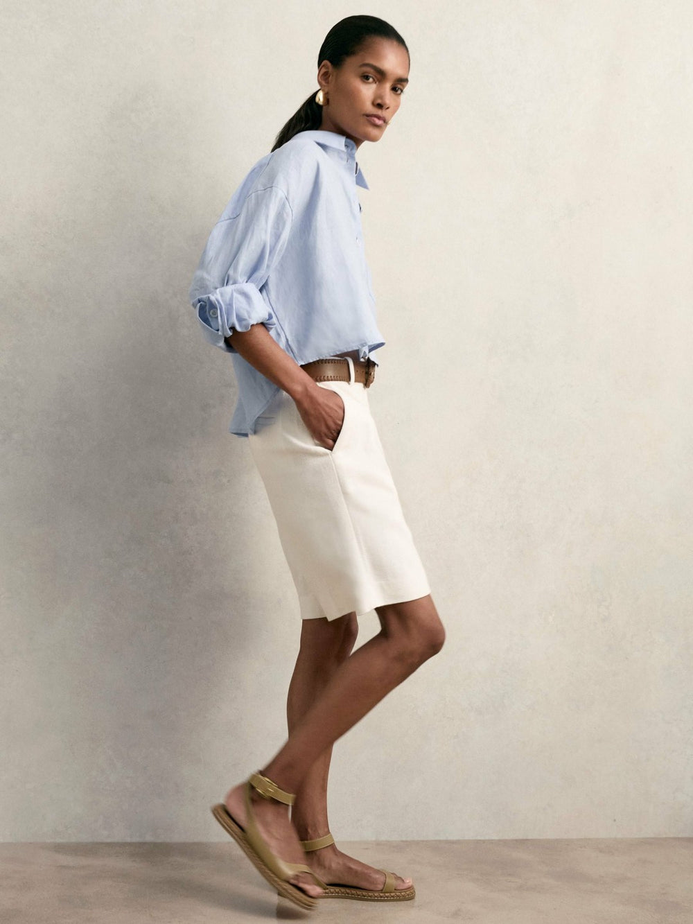 Women Oversize Linen Cropped Shirt in Blue