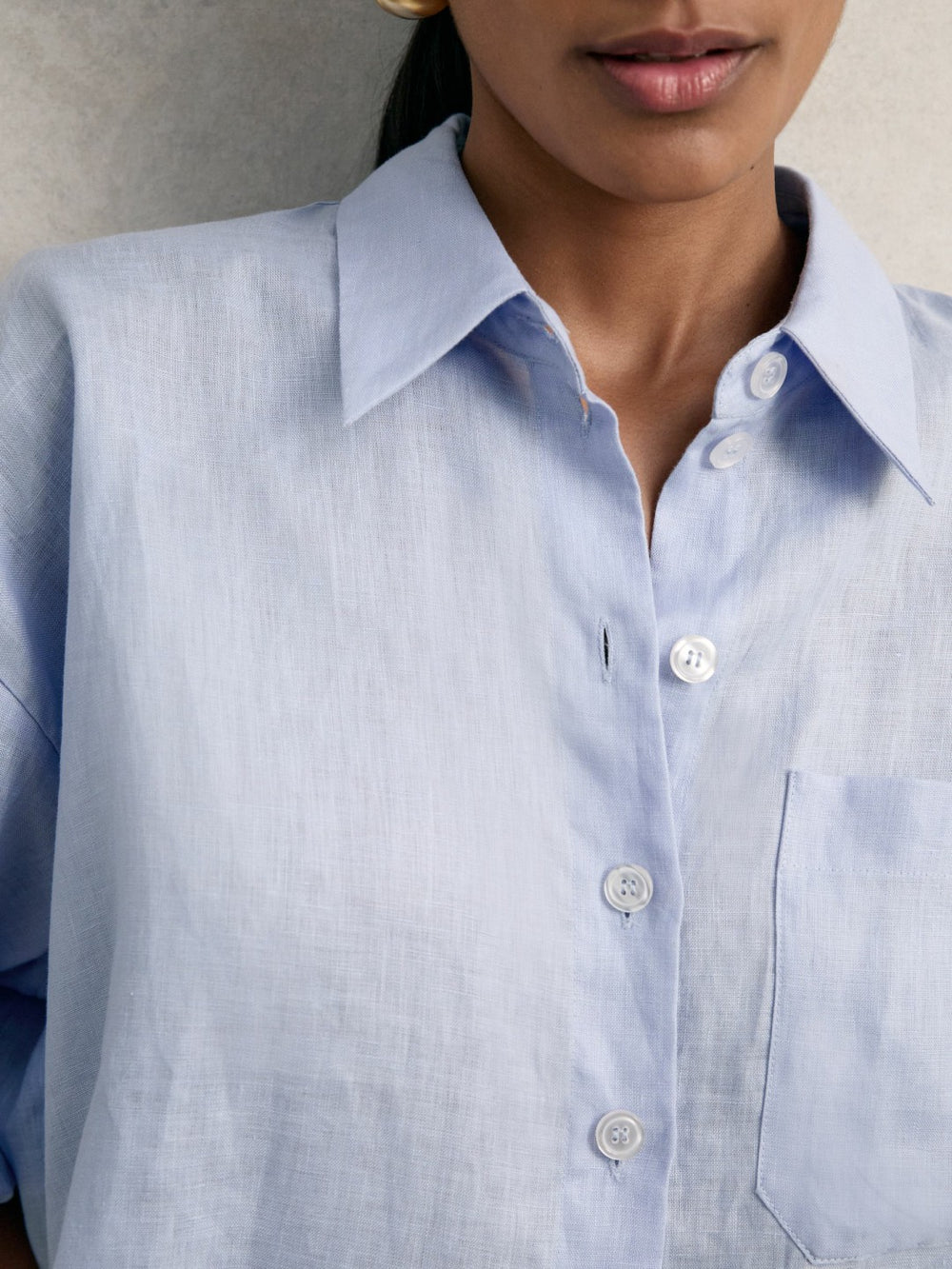 Women Oversize Linen Cropped Shirt in Blue