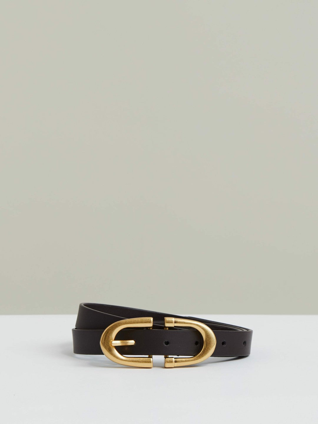 Women Horseshoe Belt in Chocolate