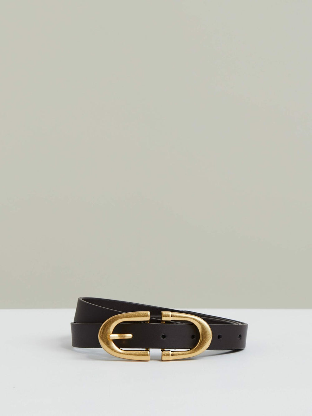 Women Horseshoe Belt in Chocolate