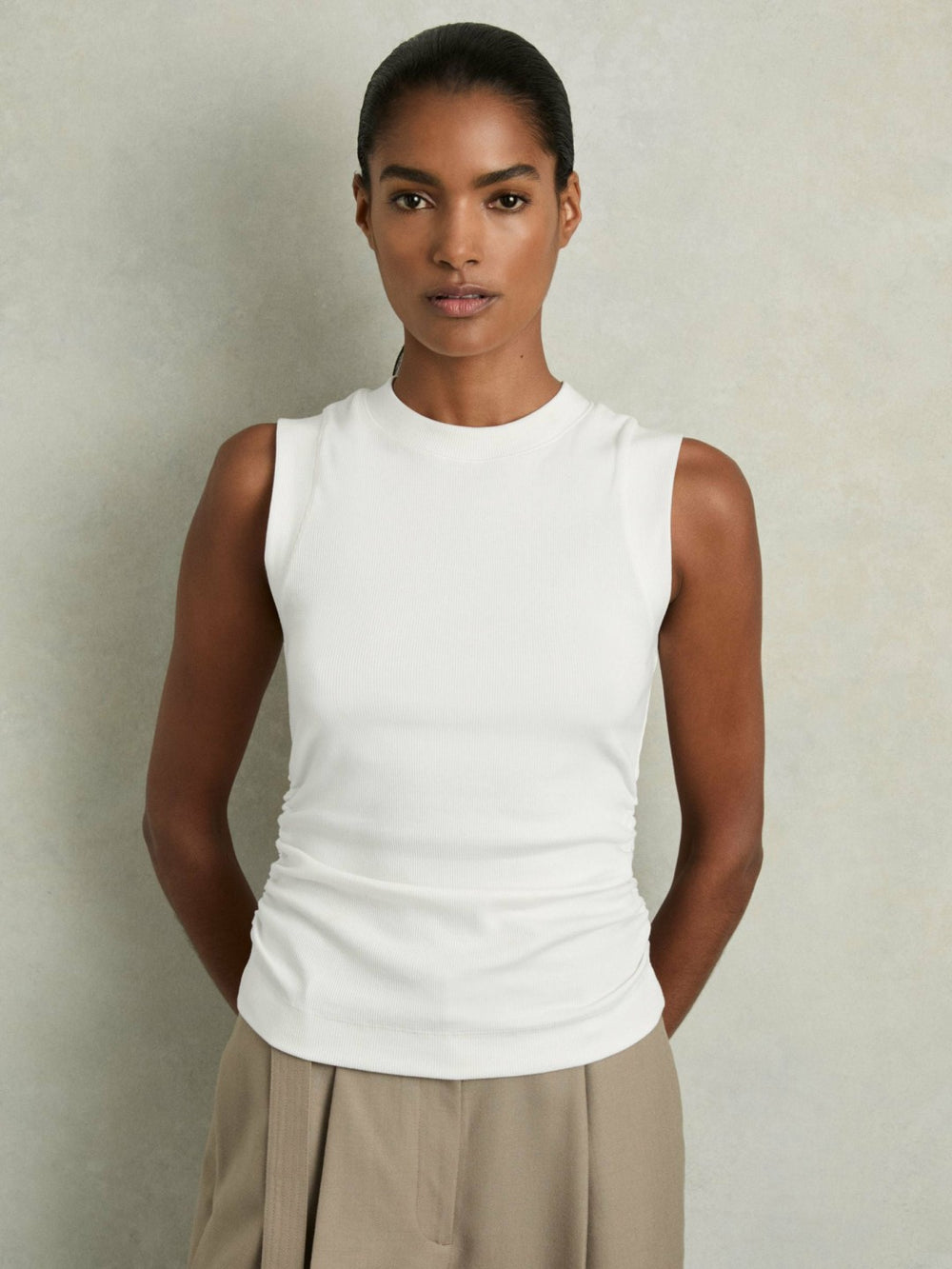 Women Ribbed Ruched Waist Vest in White