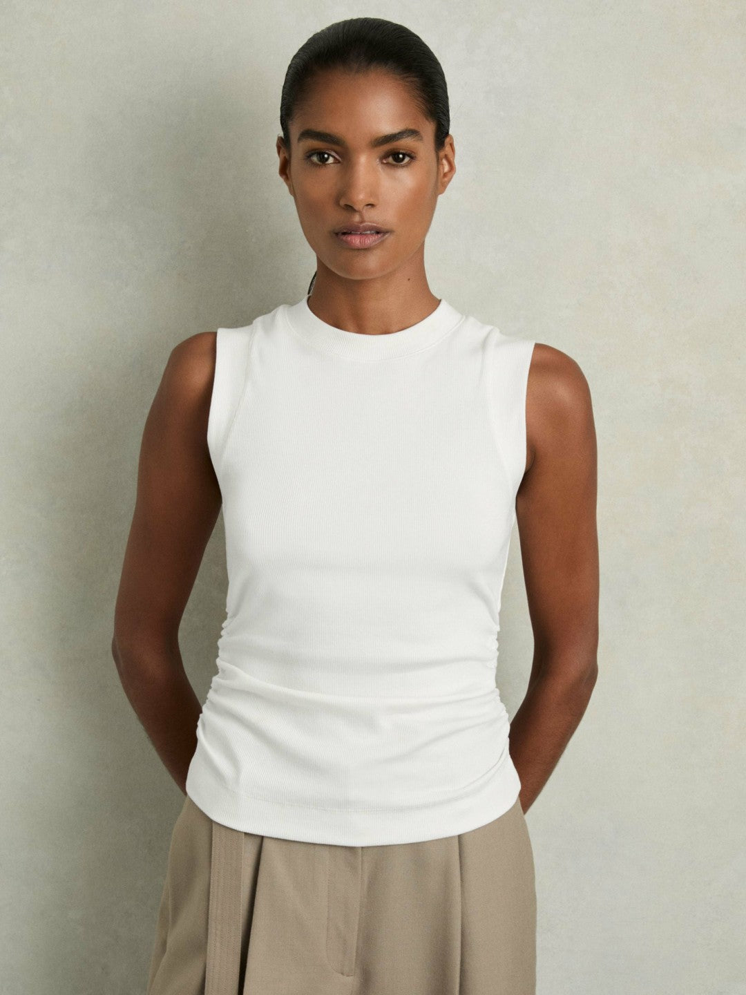 Women Ribbed Ruched Waist Vest in White