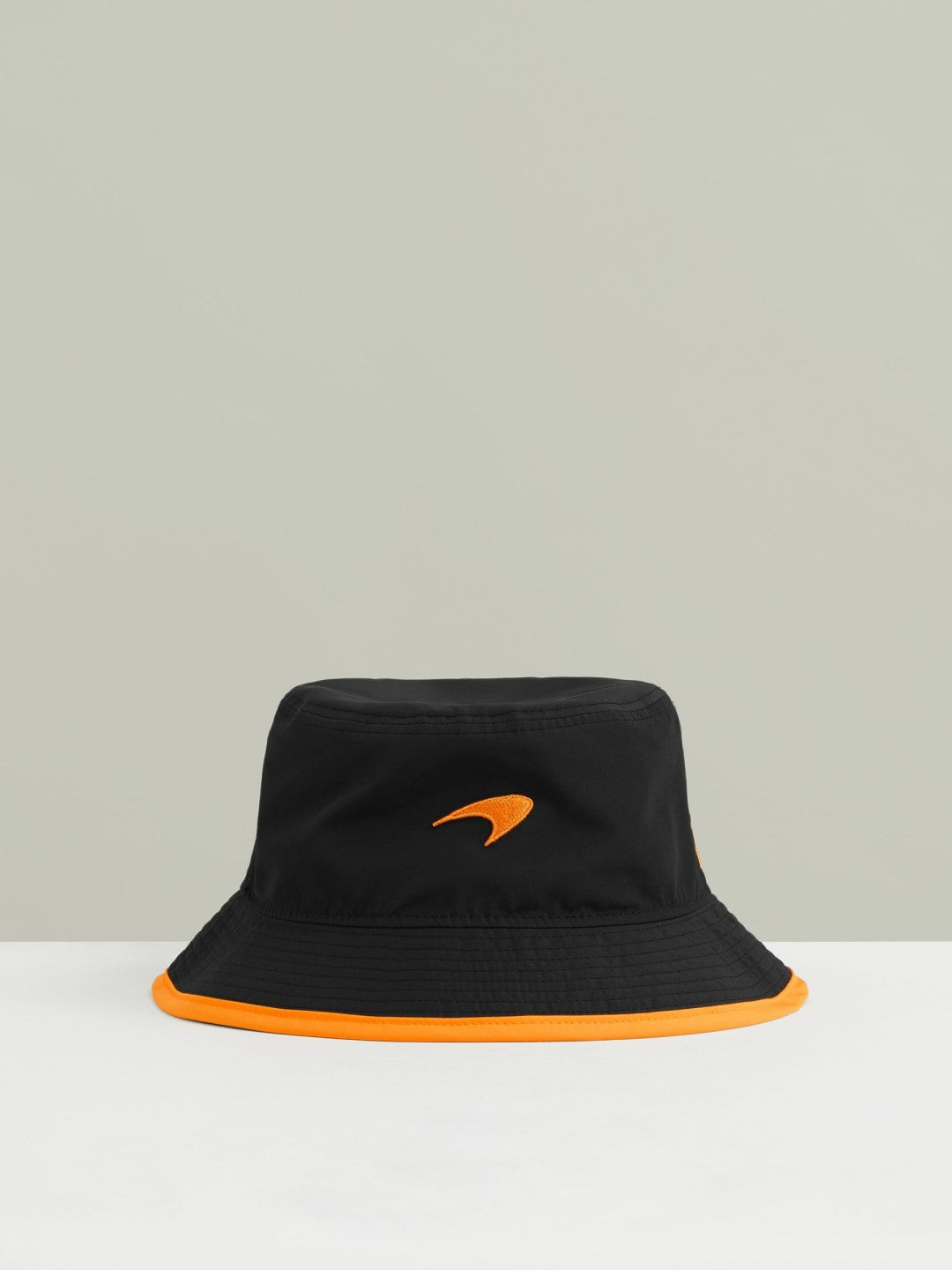 Men McLaren F1 Team Speedmark Bucket Hat in Black