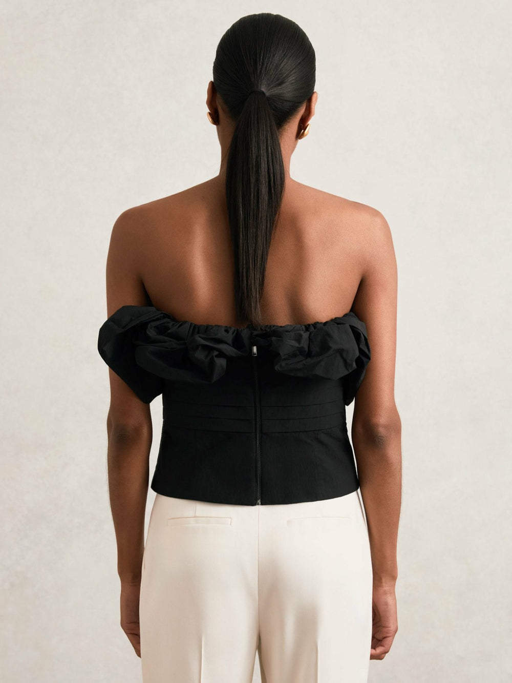 Women Sculptural Strapless Top in Black