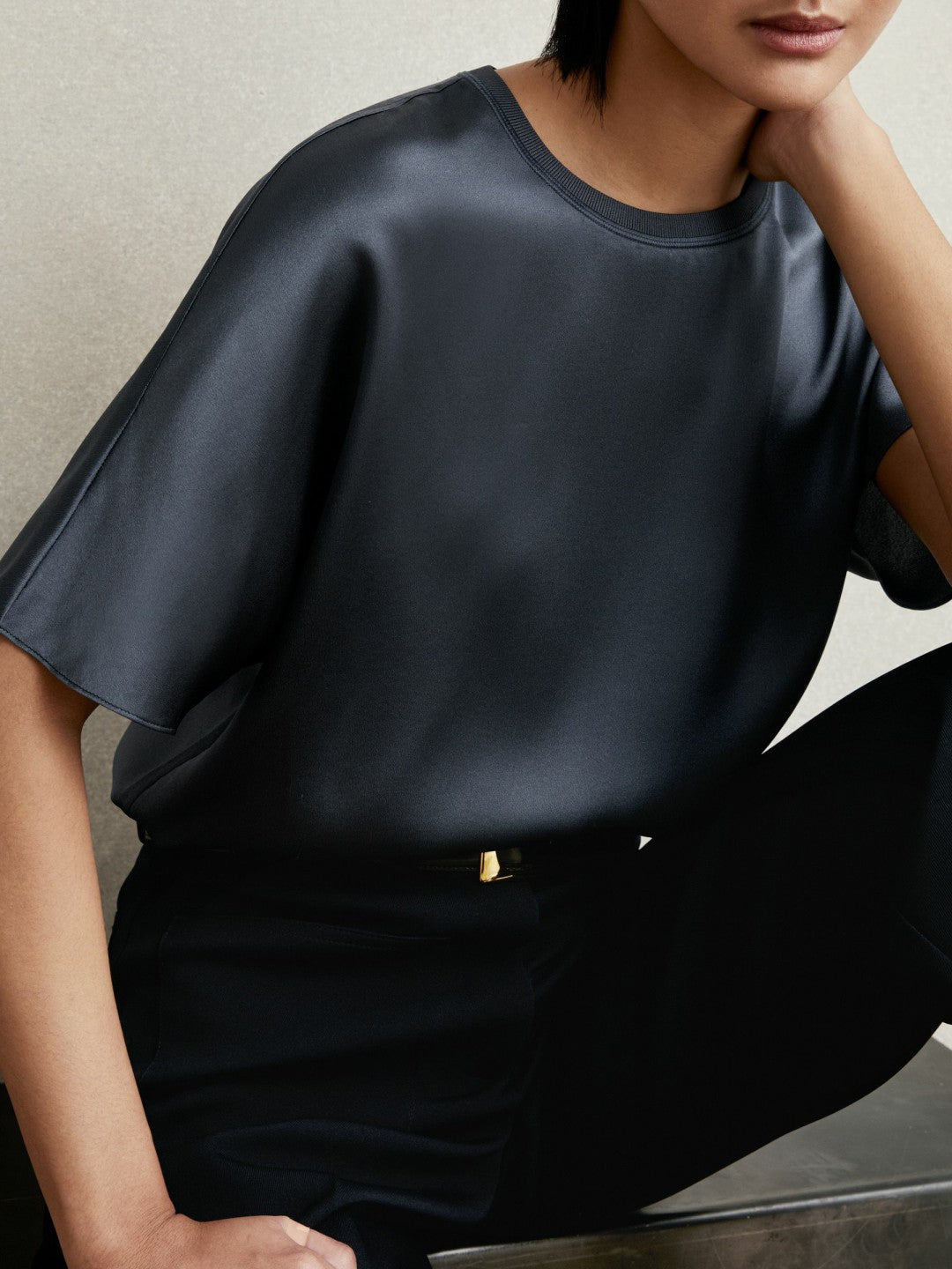 Women Silk Short-Sleeve Top in Blue
