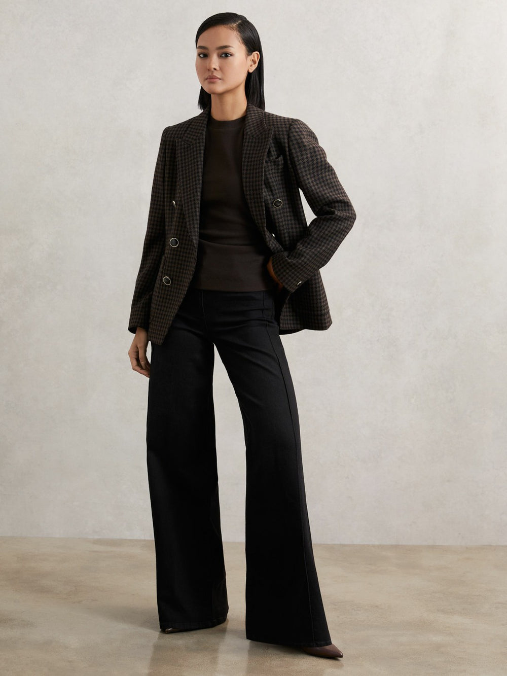 Women Ribbed Ruched Waist Vest in Chocolate