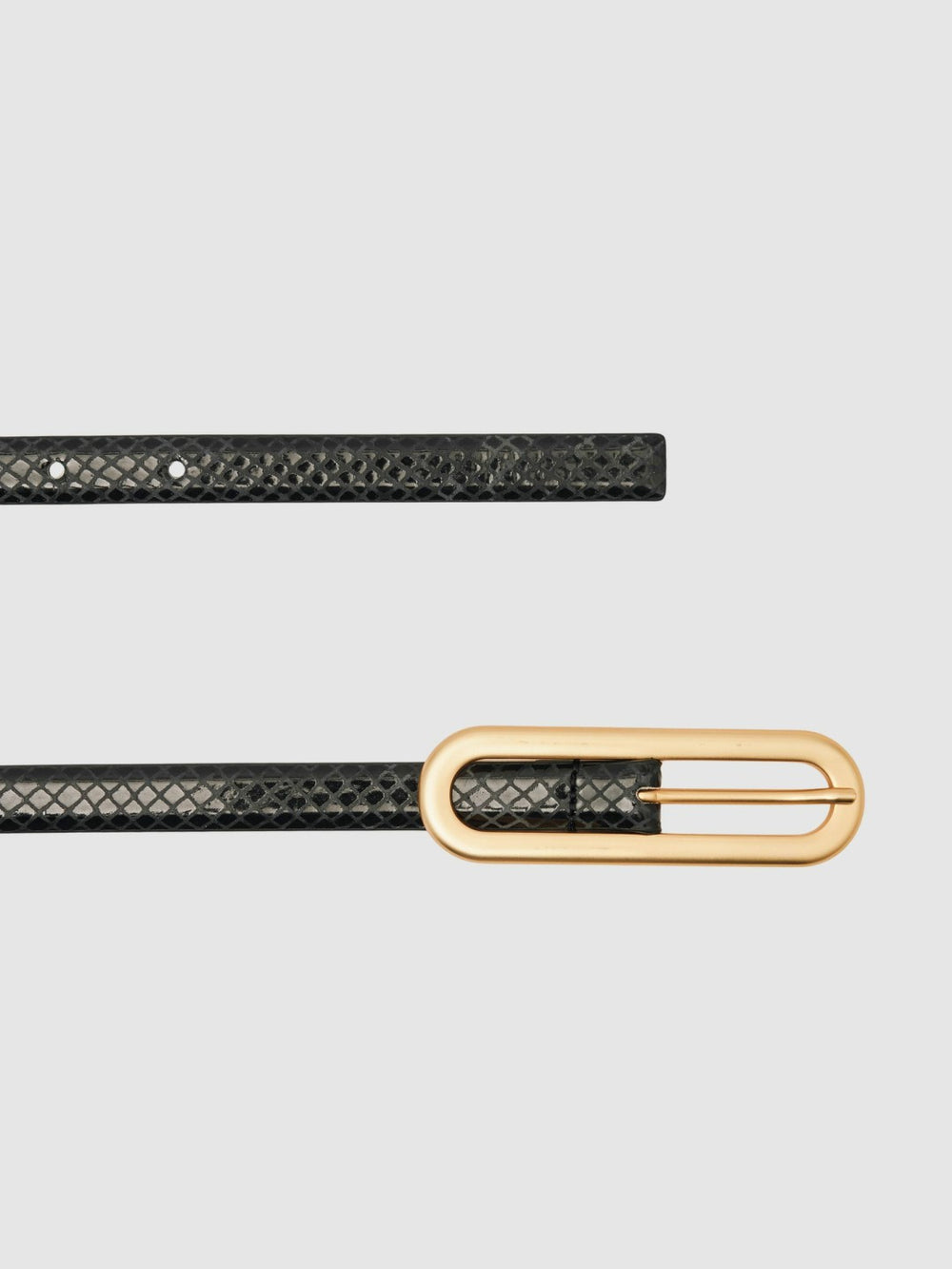 Women Leather Elongated-Buckle Skinny Belt in Black