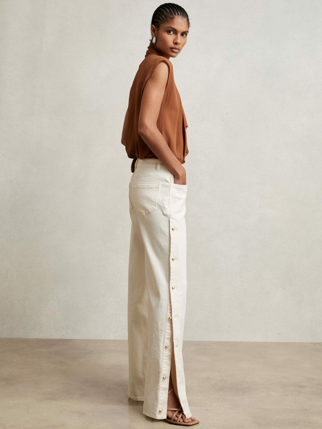 Women Petite Side Button Wide Leg Jeans in Cream