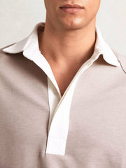 Men Colour Block Rugby Shirt in Oatmeal/White