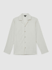 Men Plissé Cuban-Collar Long-Sleeve Shirt in Off White