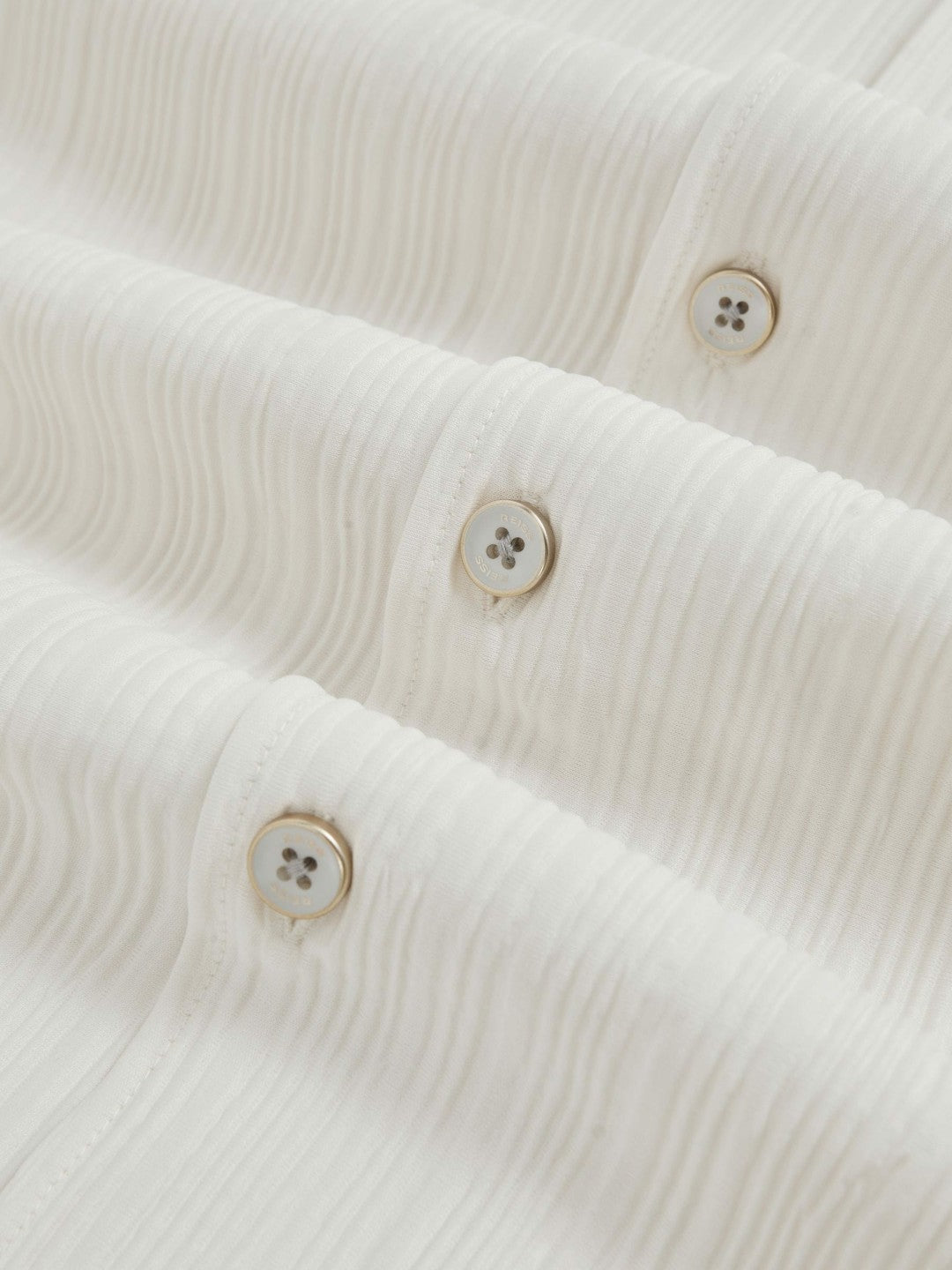 Men Plissé Cuban-Collar Long-Sleeve Shirt in Off White